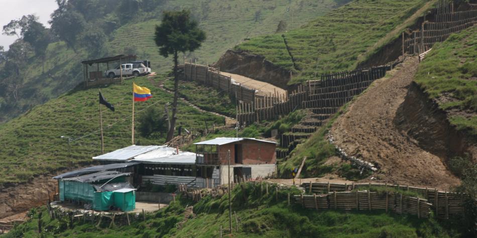 Resultado de imagen para MINERIA RESISTENCIAS EN CAJAMARCA - COLOMBIA